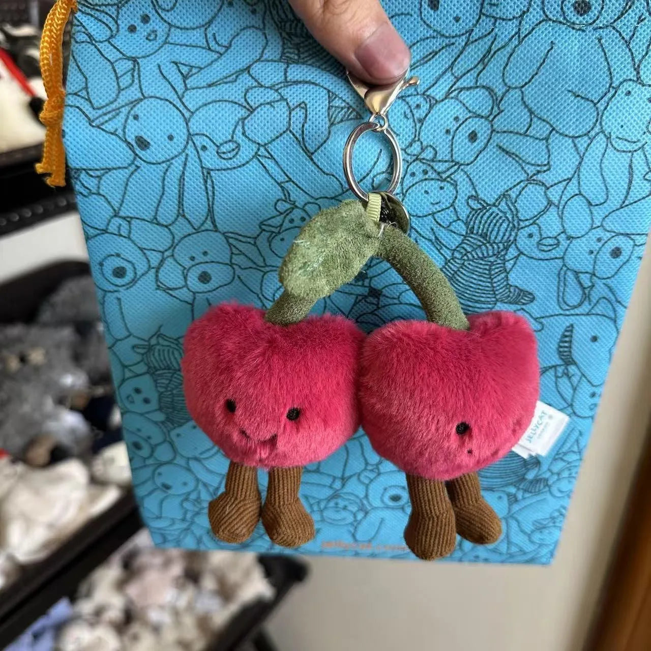 Hot tea bag Jc Cute Plush Toy label cute girl bag charm plush toy keychain Kawaii plush toy Limited New Gift bag